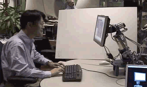 RoCo �������, ��� ���� ��������, �������� ����� ���, �� ������������� ���������� ������. ������� �������� ������ � ��� ������ ������������ (����� MIT).