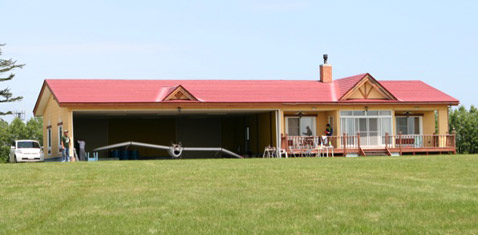 ����� � ������ �������� ���������� ���� �������� ����� �����, ��������� OpenSky ���� �� ����� ����������� (���� � ����� petworks.co.jp).