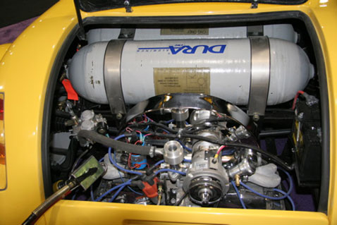 American Roadster ����� �������� ����� 35-��������� �������� ���������. ��� �������� ������� "DURA" �� ��� � �� ��������, �� �������� ��� ������������� ���������, ��� ����� ��� ������ ���������� ������������ ����� (���� � ����� autobloggreen.com).