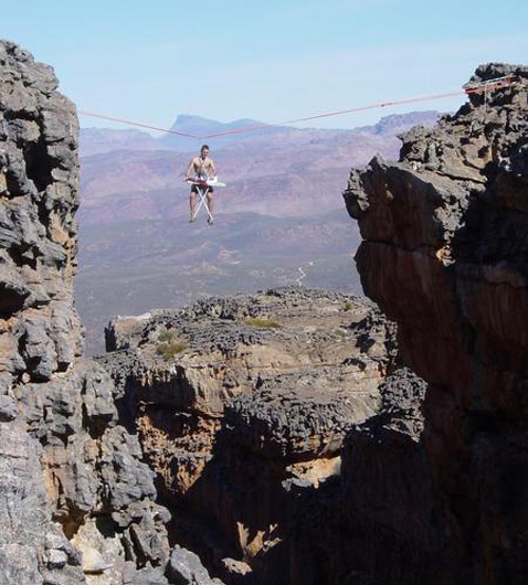 ��������� ������� ������� ����������, ������� ������� ����������� �� ���� �������� (���� � ����� extremeironing.com).