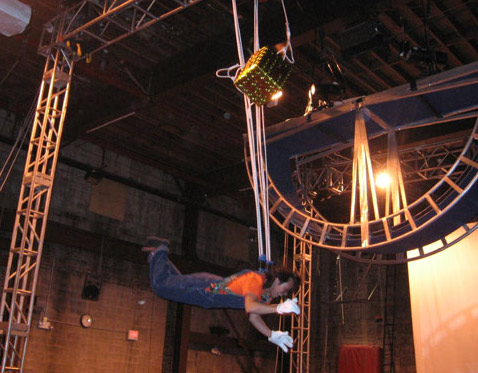 �� �� ����� ����� ������� "power-up box". �������� "������ �����" �������� ������ ��� �������� (���� David Cohn � ����� wired.com).