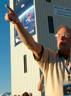   ,       ( Bill McCoy/astronomy.com).