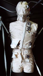  -    Phantom Torso,   Fred,  350  .     ,      (   scipoc.msfc.nasa.gov).