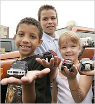 ׸ Hummer,  Hummer    ( New York Times/McDonalds).