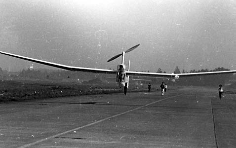  Stork B:    21   36  ,   ,           1976  (   nasg.com).