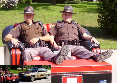            , ,  . ,       .       - ? ( Armchair Cruisers  Barcroft Media).