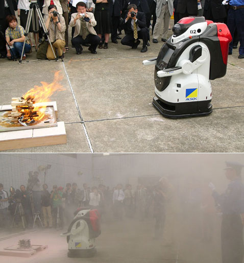 Guardrobo D1 (�� ����) ��� �������� �����. ��� �������� Reborg-Q ���� ��� ����� (���� Robot Watch).