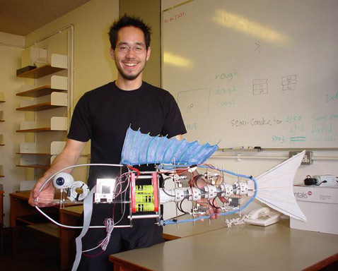 �������� 2003 ����: ����� ������� ��������� G1 (���� � ����� essex.ac.uk).