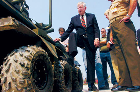 ������������ ����������� ���� ̸��� (John Murtha) ��������� �� ��������� ����� �������� ������ (���� Sean Stipp/Tribune-Review).