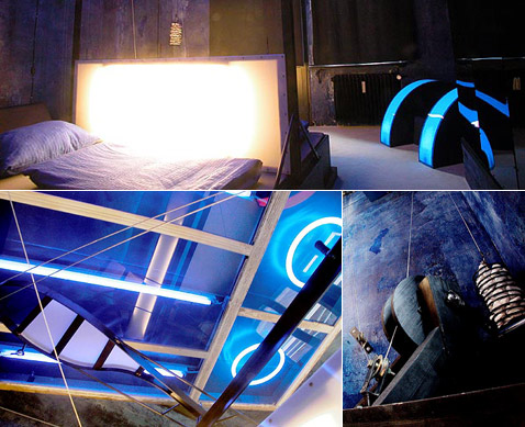 ������� Space-Cube. ����������� ������� ����������� ���������� ������������-����������. ����� �����: ����� ���������� �� �������. ����� ������: �������� "���������" (���� Lars Stroschen).