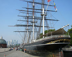 ����������� ������ ���-��� ������� �� 3 ���� ������������� (���� � ����� ukstudentlife.com).