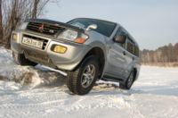 Mitsubishi Pajero/Toyota HiLux Surf