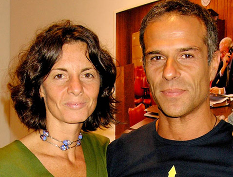     ,       (Columbia University)   1993-    .  2002      "LOT/EK: Urban Scan",      Amazon.com  $25 (   artnet.com).