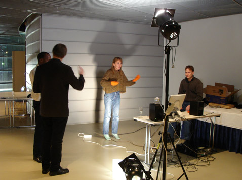 ����� ���� ������� ������ � ��������� ������ ��������� ������� ������� (���� � ����� airguitar.tml.hut.fi).