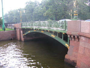     1951, 1967  1969 ,   300- ,  2003 ,    .