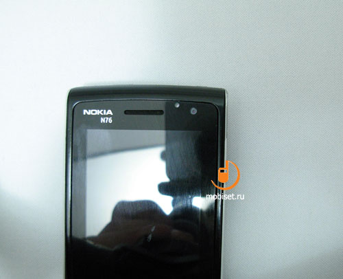 Nokia N76