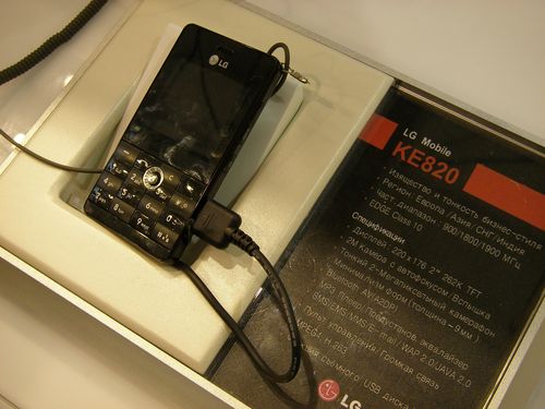 LG KE820