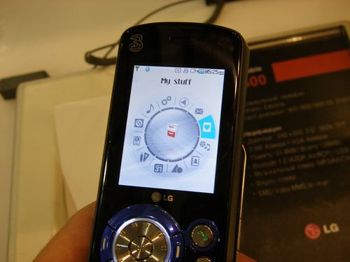 LG U400