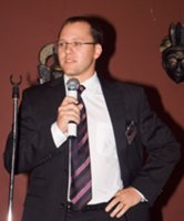  ,  -      ,     Hi-light Club   2004     