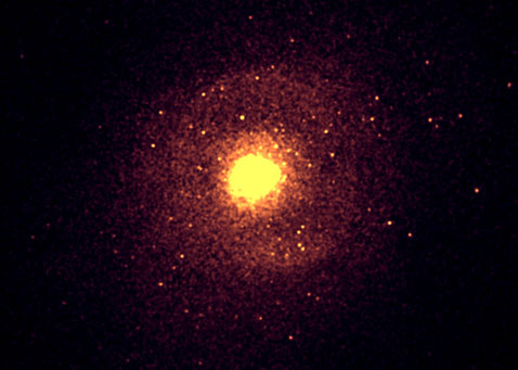 ���� �� ����������� ����� ������� � ������� �����, �������������� ����� ������ ��������� � 85 ����� �������� ���, ���������� ������ �������. ������, ������� ������ �������� ��������, ������� ����� ���������� �� ������, �� ������������� ��������������, �������� ��-�� ������� ������ (����������� NASA/CXC/SAO).